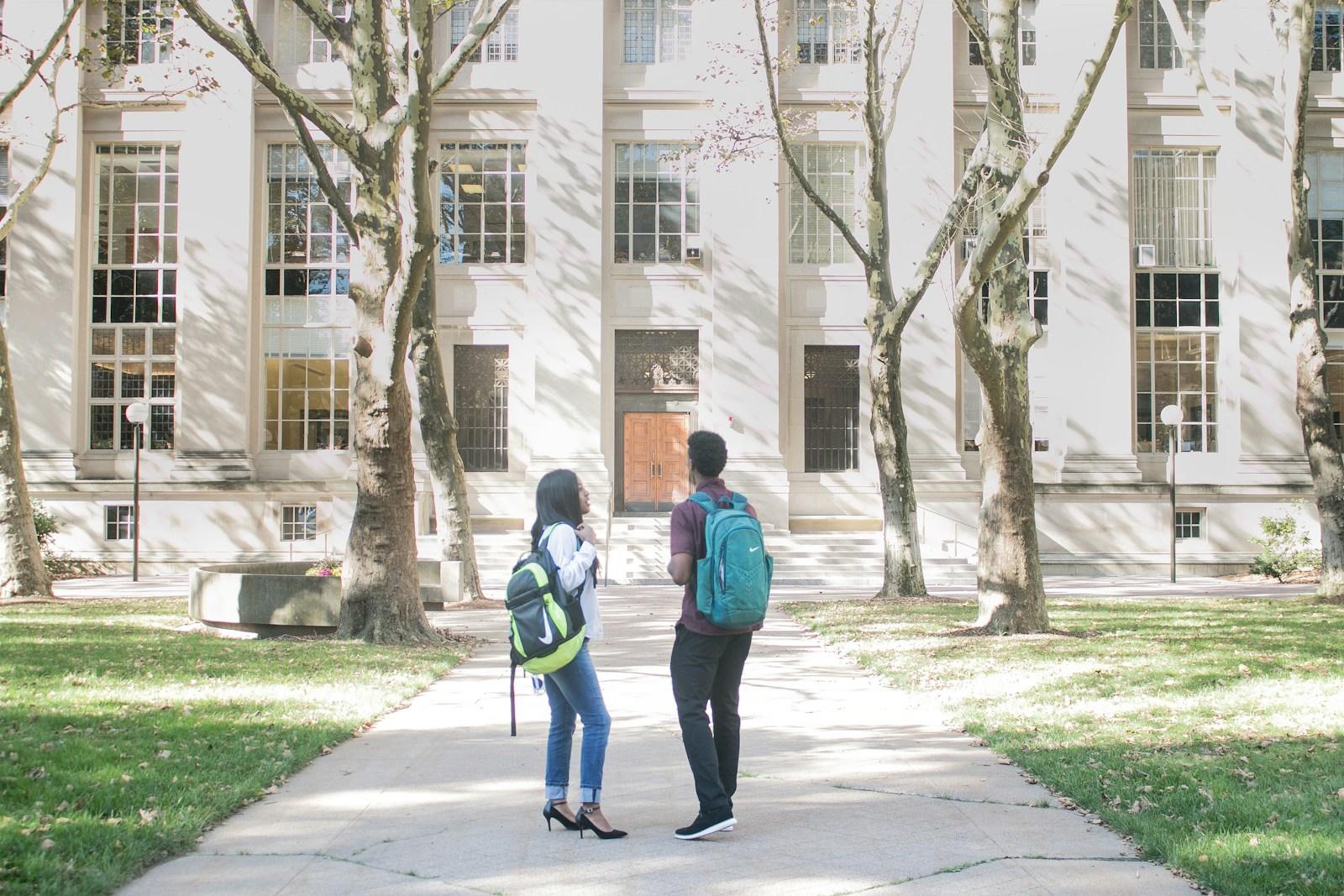 The Ultimate Guide to Paying for College Without Student Loans